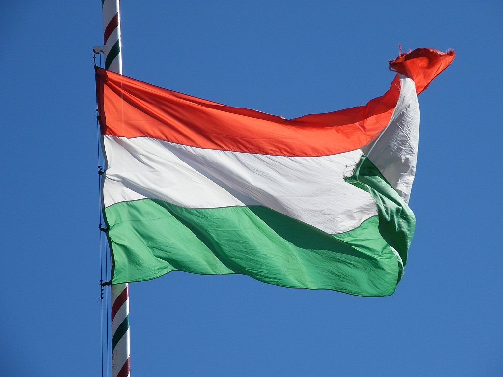 jeles napok 7 magyar zaszlo es cimer