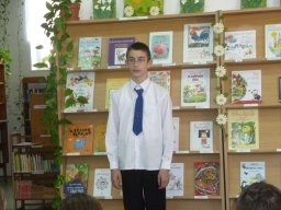 2012_szovegelo_p1030004
