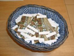 2015_10_05_11_konyvtari_napok_bolgogsag_kek_kosara_2