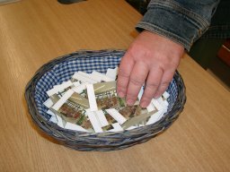 2015_10_05_11_konyvtari_napok_bolgogsag_kek_kosara_6