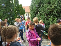 gyermek_eloadasok_okn_2017_24