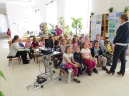 gyermek_eloadasok_okn_2017_36