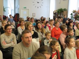 A könyvtárba is eljött a Mikulás
