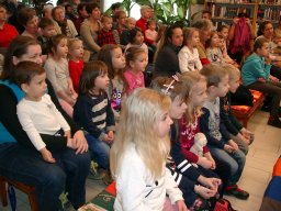 A könyvtárba is eljött a Mikulás