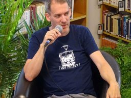 ket_gyomai_beszelgetett_11